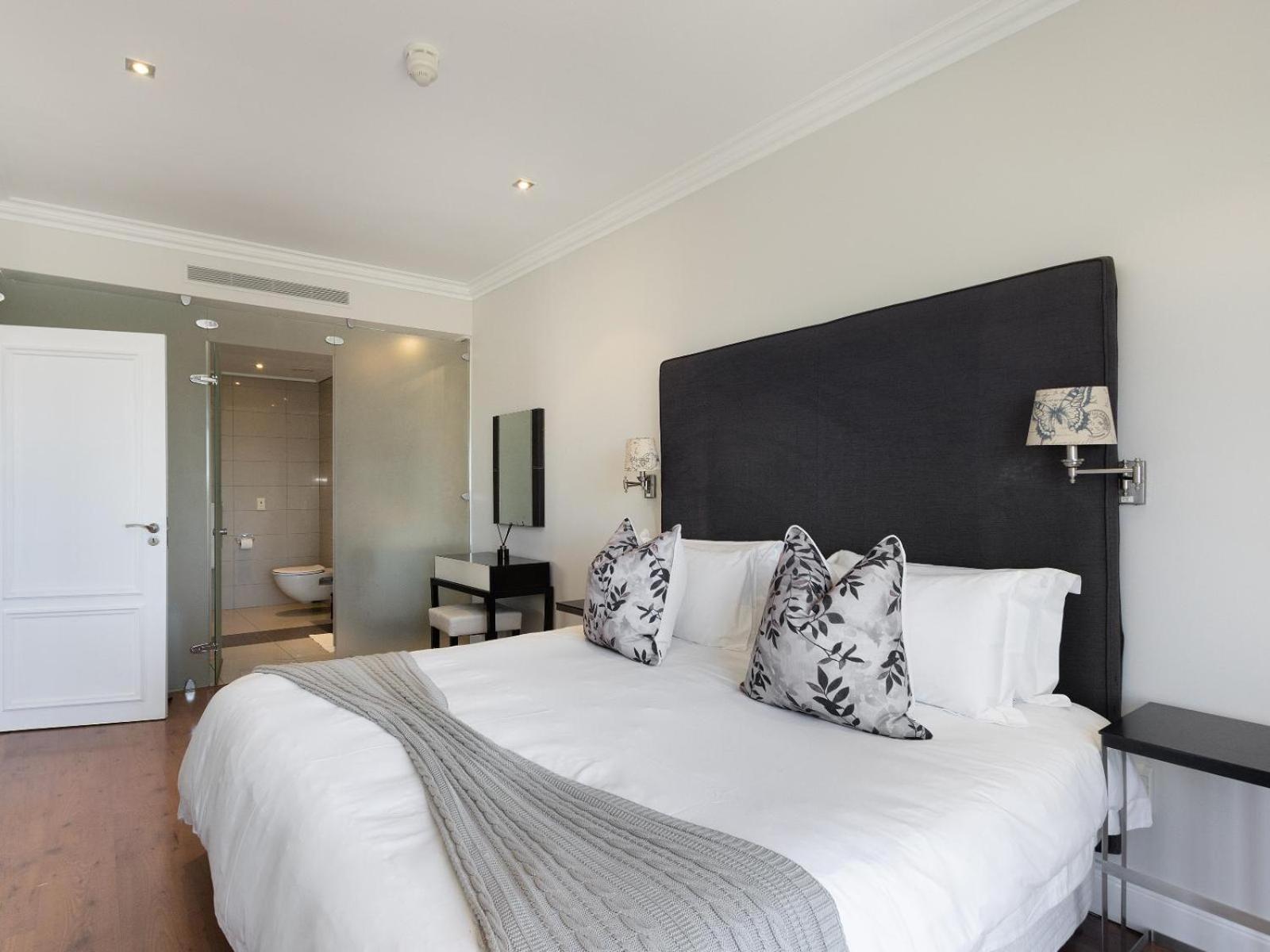 Cape Royale Apartments With Cape Finest Cape Town Room photo